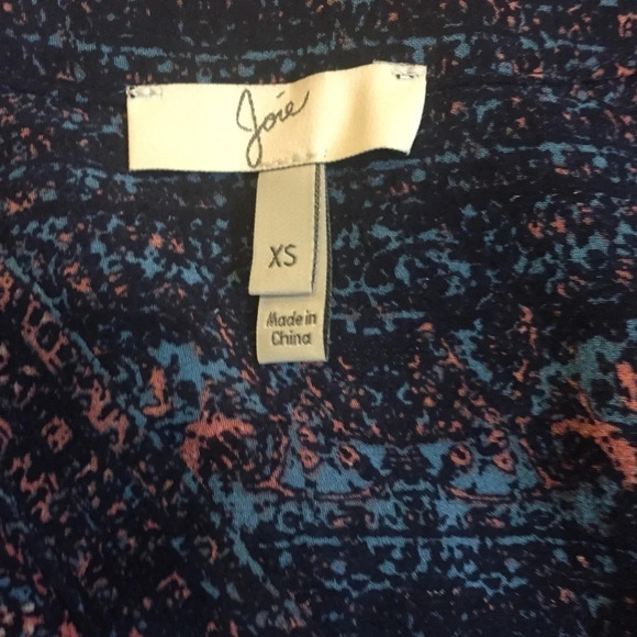 Joie Sleeveless Blouse Sz XS 100% Silk - Picture 5 of 6